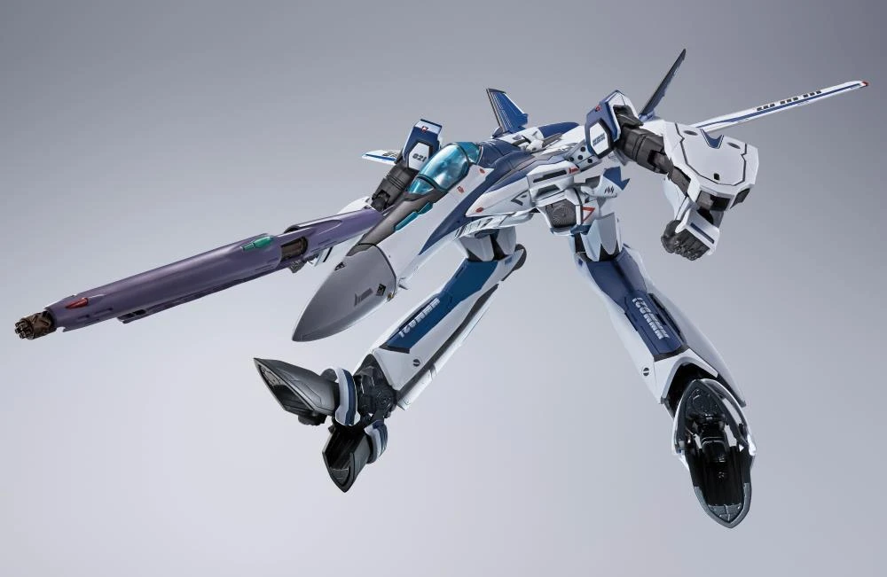 Bandai Macross Frontier DX Chogokin VF-25 Messiah Valkyrie (Worldwide Anniversary Ver.) 12 Bandai Macross Frontier DX Chogokin VF-25 Messiah Valkyrie (Worldwide Anniversary Ver.) - Image 10