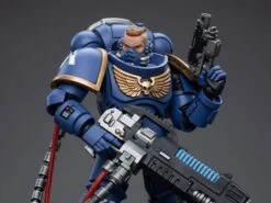 Warhammer 40K Ultramarines Hellblasters Brother Paxor 1/18 Scale Figure
