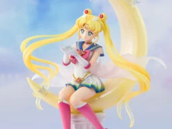 Bandai Sailor Moon Eternal FiguartsZero Chouette Super Sailor Moon (Bright Moon & Legendary Silver Crystal)