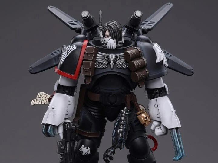 Warhammer 40K Raven Guard Chapter Master Kayvaan Shrike 1/18 Scale Figure 3 Warhammer 40K Raven Guard Chapter Master Kayvaan Shrike 1/18 Scale Figure