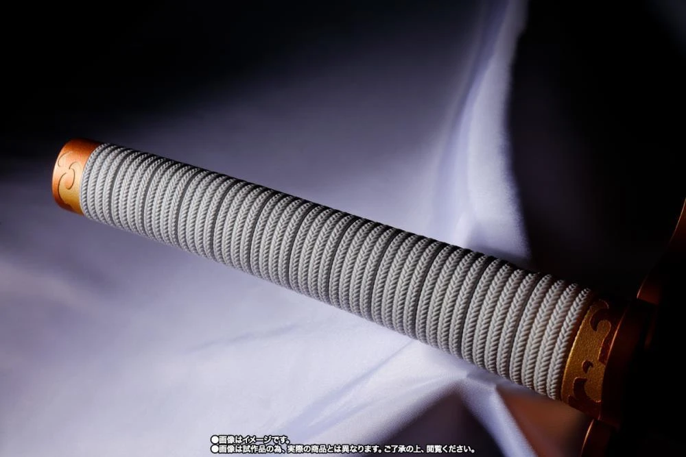 Bandai Kimetsu No Yaiba Proplica Kyojuro Rengoku's Broken Nichirin Sword 7 Bandai Kimetsu No Yaiba Proplica Kyojuro Rengoku's Broken Nichirin Sword - Image 5